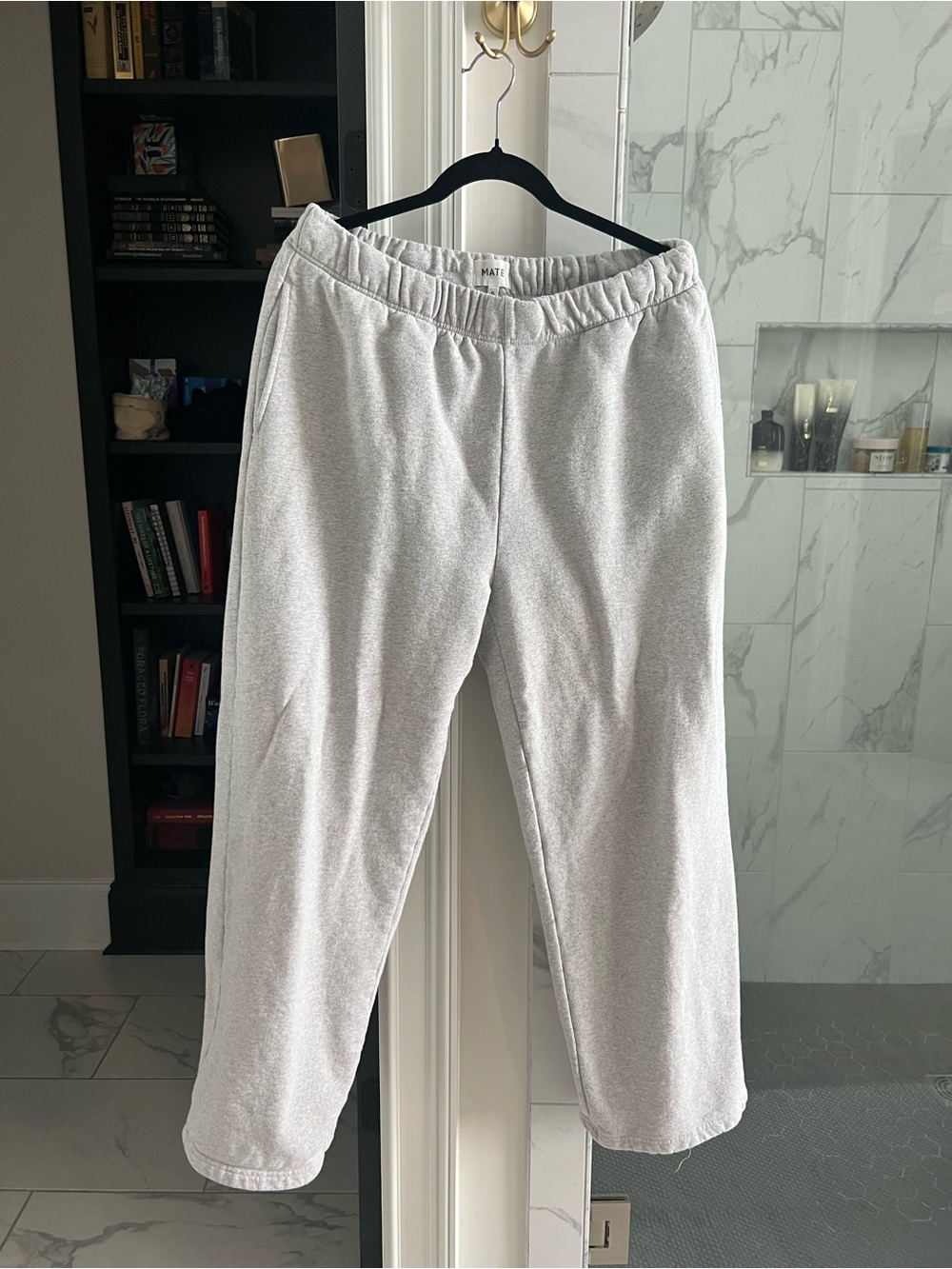 Mate the label grey full length straight leg sweatpant size XL